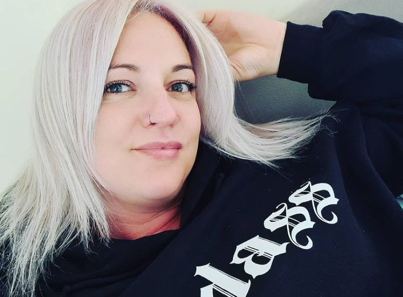 Została babcią w wieku 35 lat. Często ją mylą z własną córką