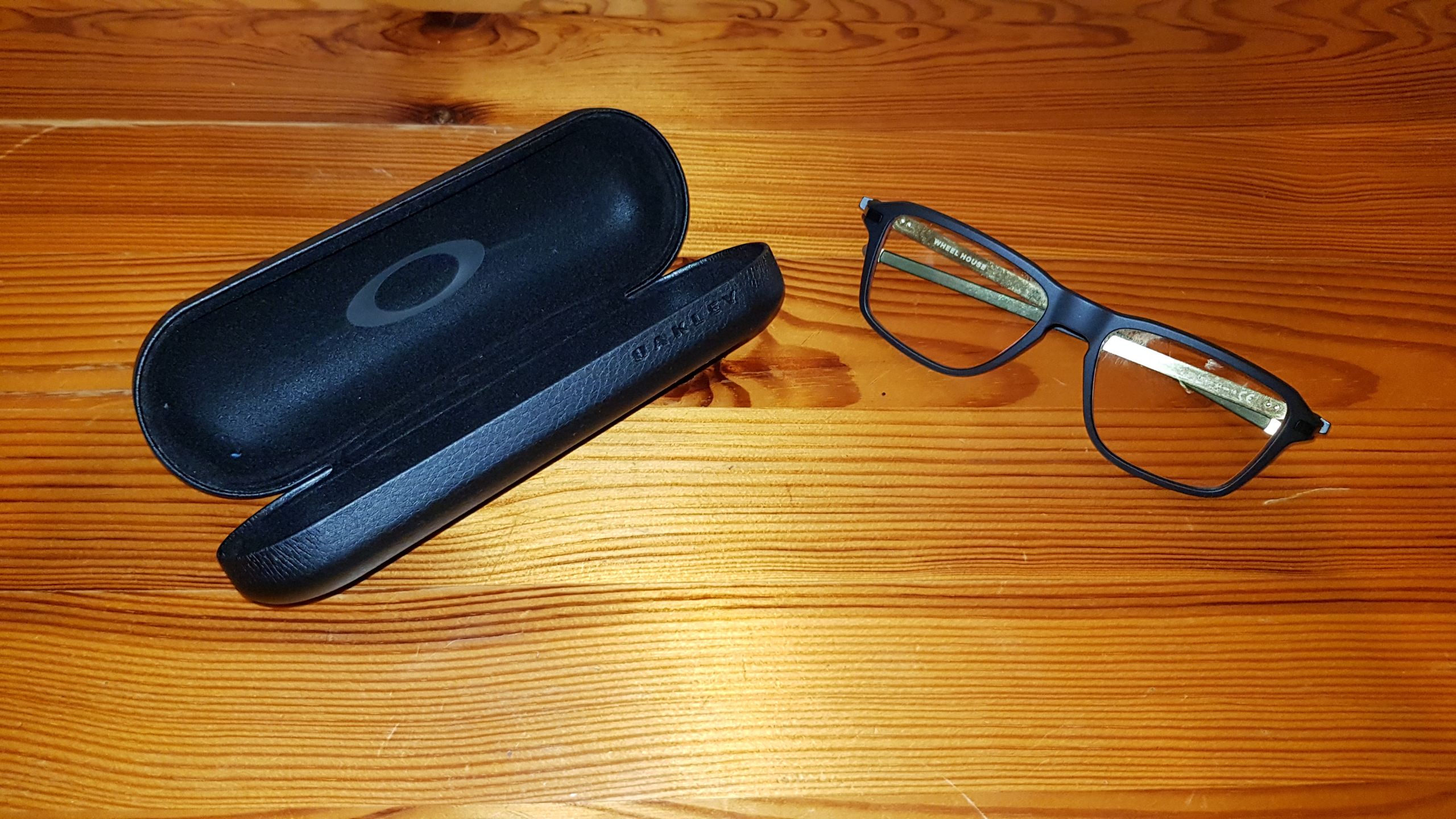 Oakley Prizm Gaming. Okulary nie tylko do grania (recenzja) 3