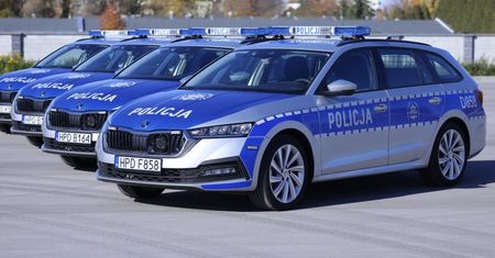 Nowe radiowozy w lubelskiej drogówce. Tym razem postawiono na napęd hybrydowy