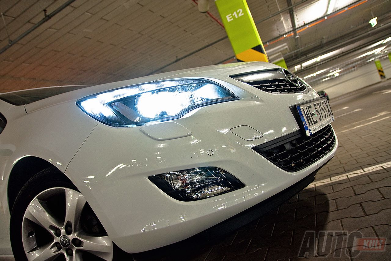 Opel Astra ST (fot. Marcin Pogorzelski)