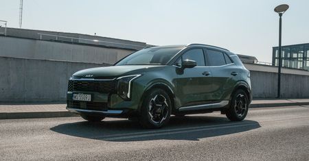 Polacy oszaleli na punkcie SUV-ów. Te modele wybierali w październiku