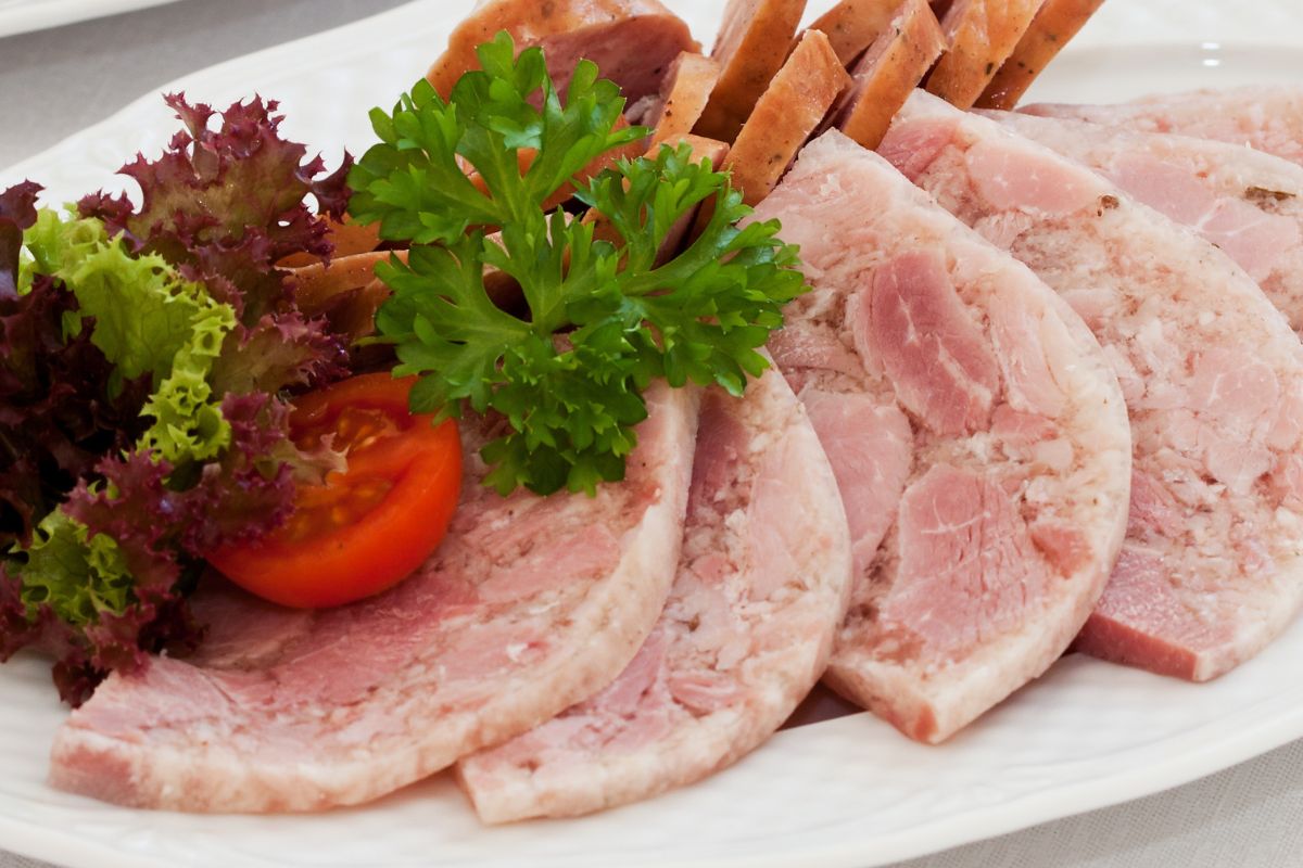 Salceson to przysmak znany w Polsce od pokoleń