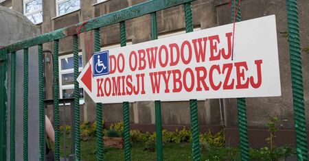 Druga tura wyborów samorządowych. Znamy wyniki. Bitwa w Krakowie