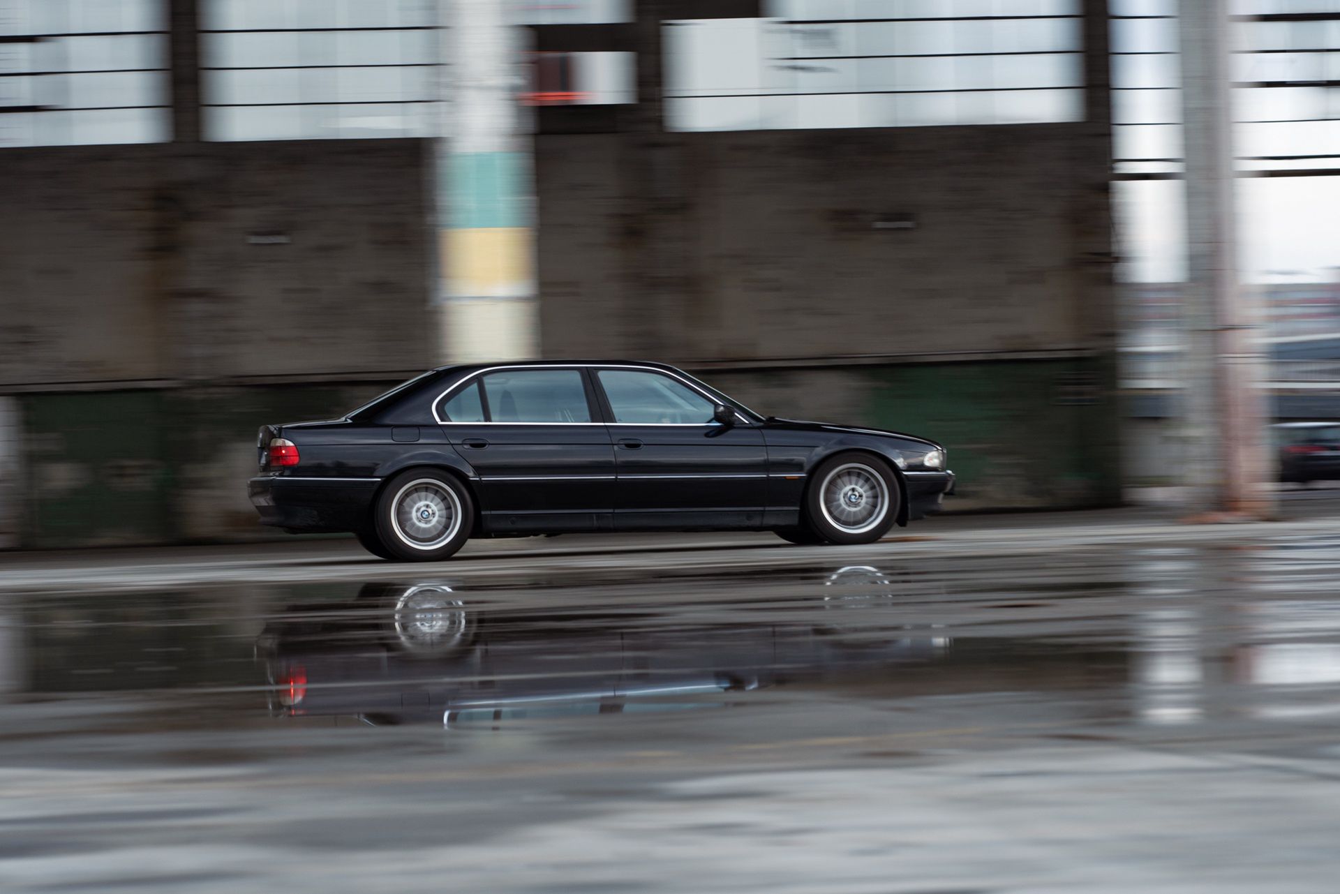 BMW Serii 7 E38