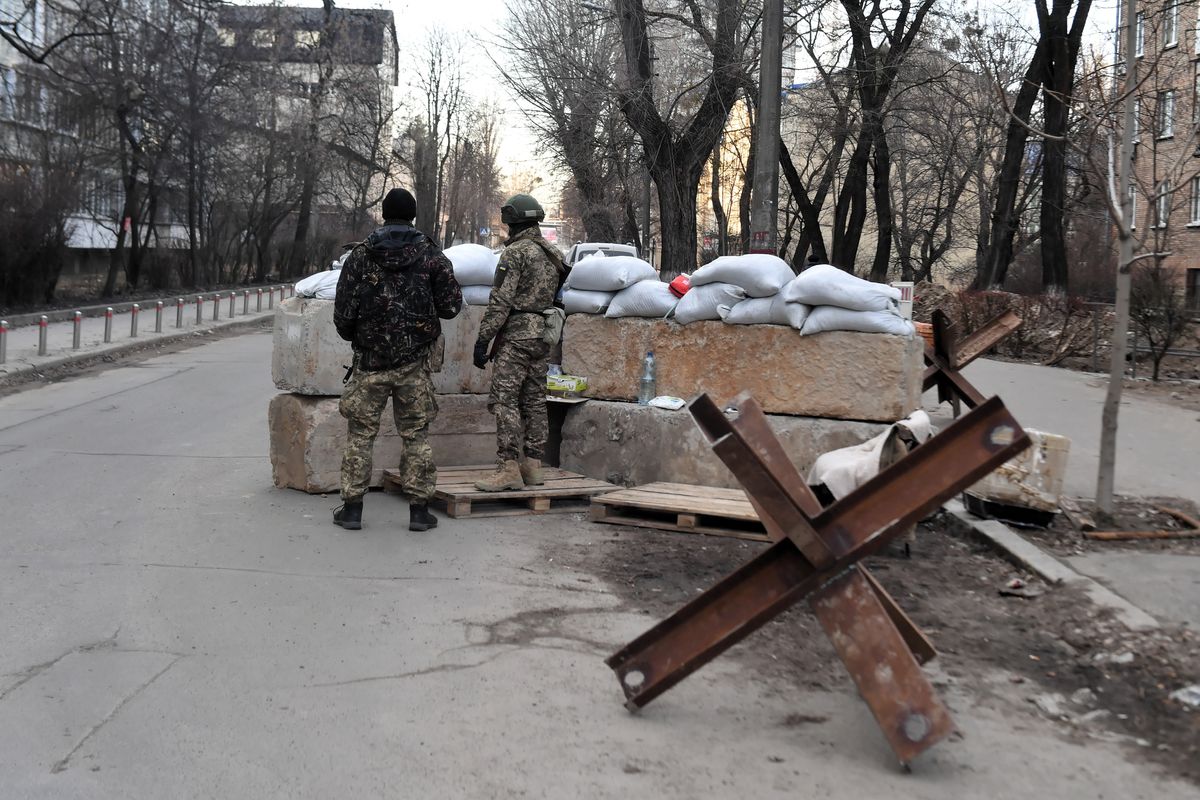 Obawy o to, że wojna, jaka toczy się w Ukrainie, może przenieść się poza granice tego kraju, ma wiele państw 