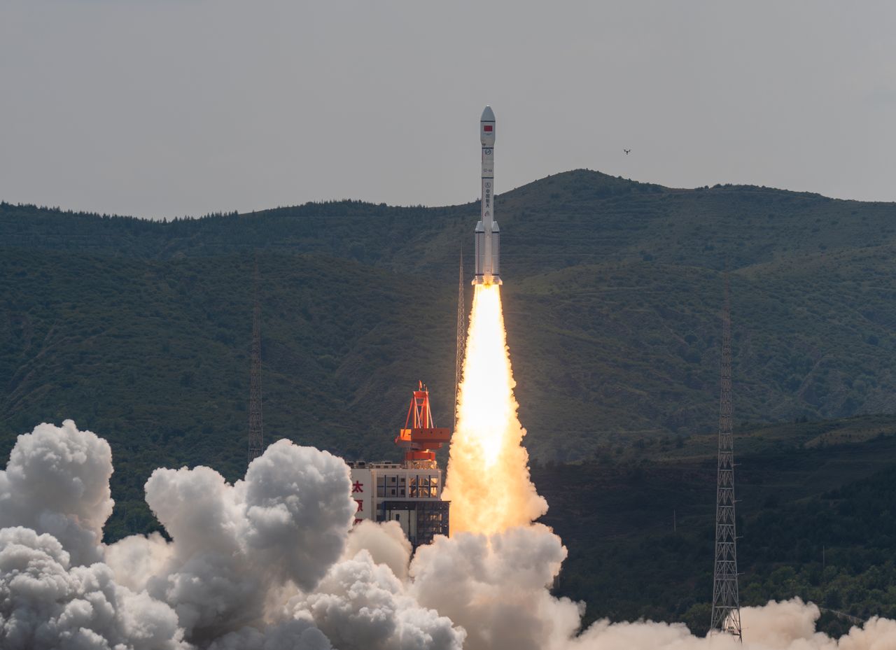 Launch of the Long March 6A rocket