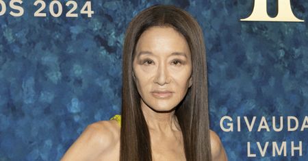 75-letnia Vera Wang odsłoniła brzuch w KUSYM TOPIE. Czas się dla niej zatrzymał? (ZDJĘCIA)