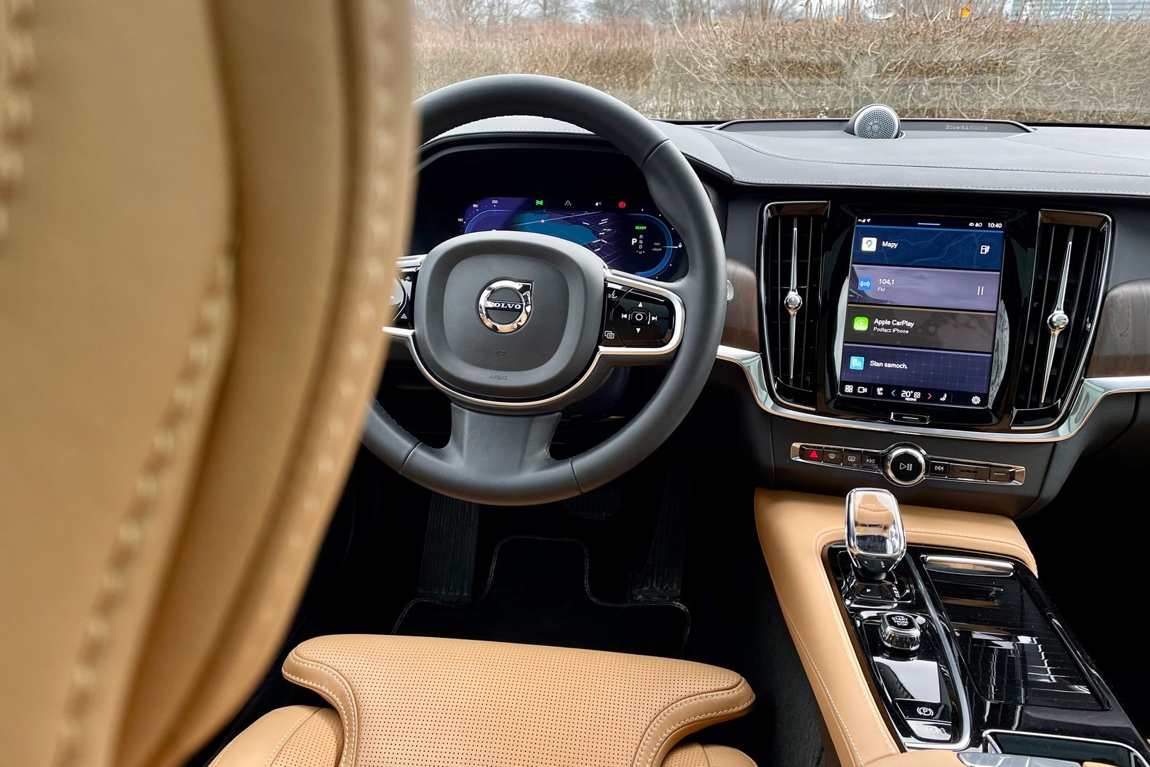 Volvo V90 T8