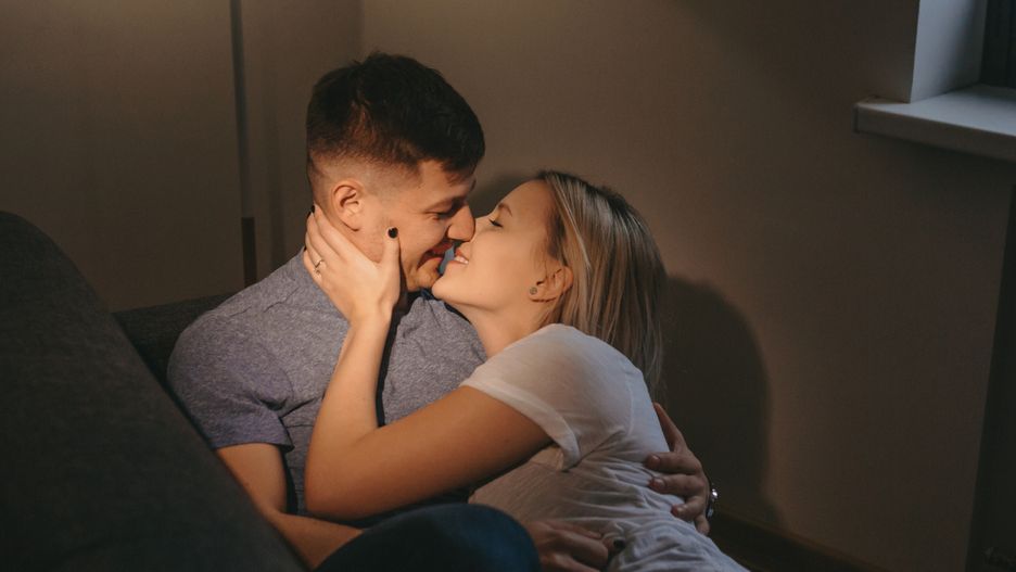 Seksuolożka wyjaśnia, czym jest seks waniliowy