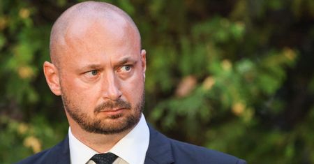 Siewiera o sytuacji na granicy. Apeluje o "daleko posuniętą ostrożność"