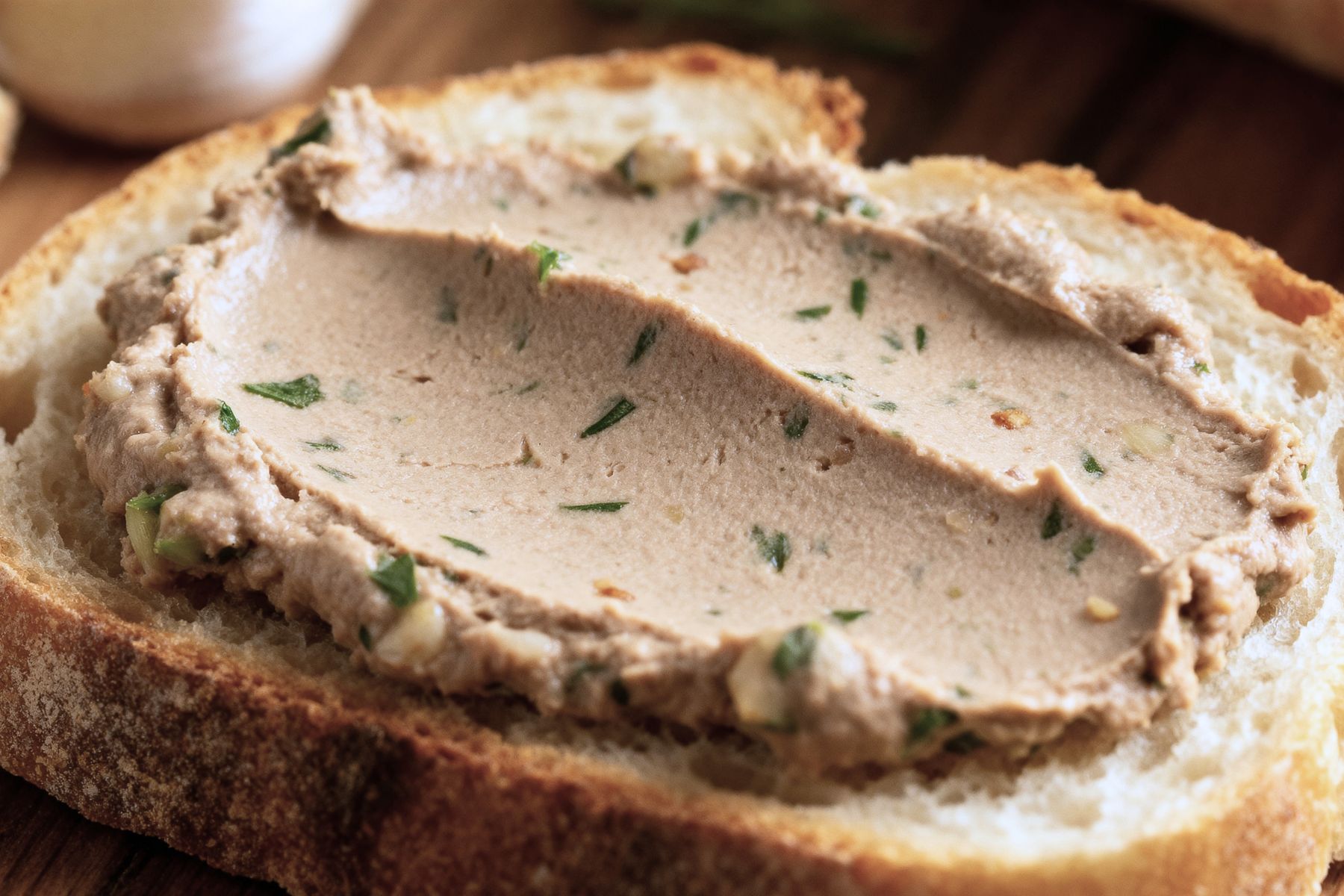 Weź płatki i zmiksuj je z kilkoma dodatkami. To smarowidło wygrywa ze zwykłym masłem