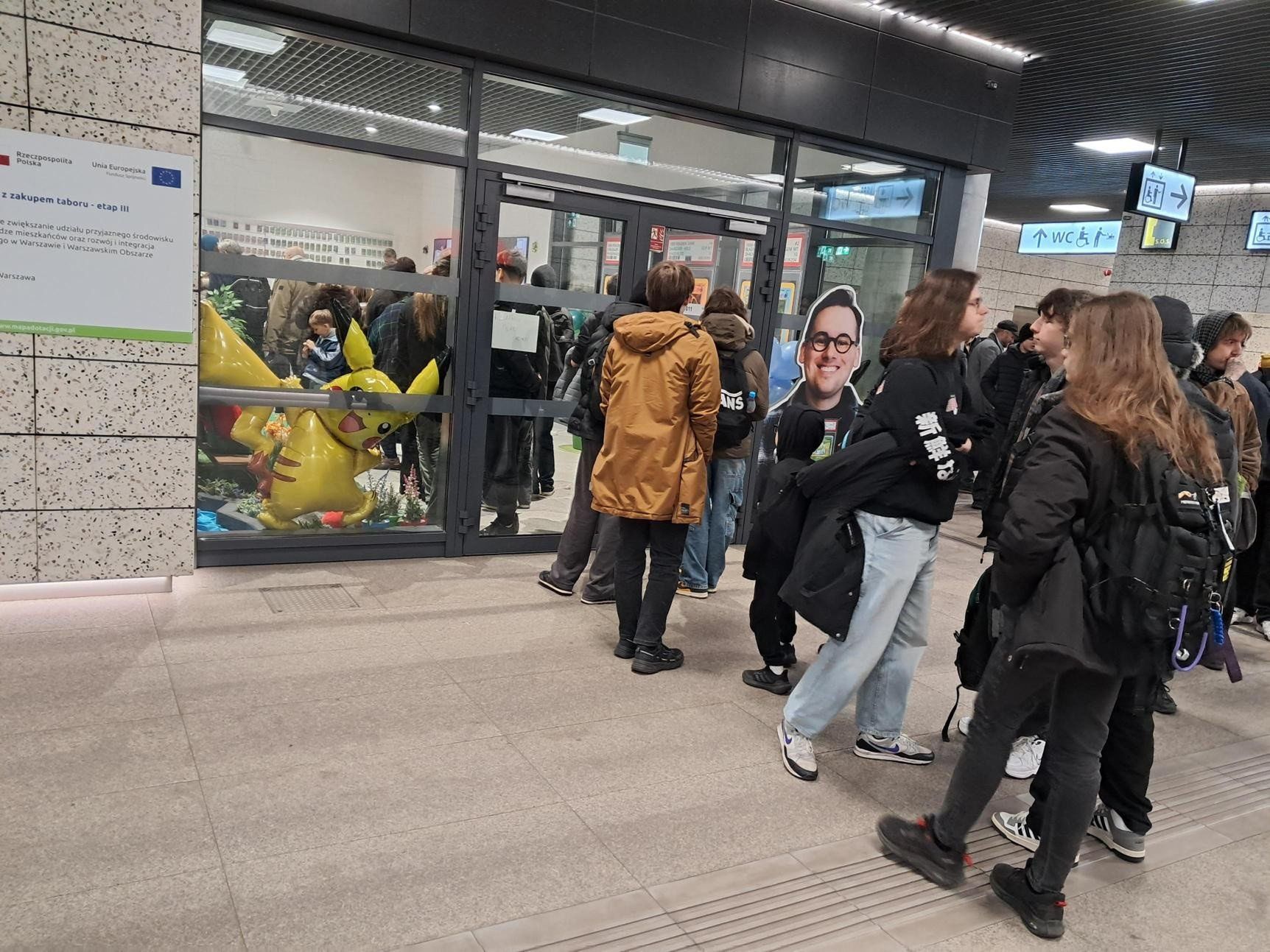 Otwarcie sklepu z kartami Pokemon w Warszawie