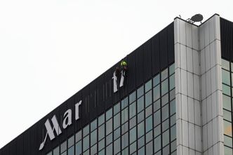 Znika szyld z hotelu "Mariott". Będzie nowa nazwa