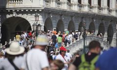 Ostrzegają turystów z całego świata przed znanym sposobem oszustów