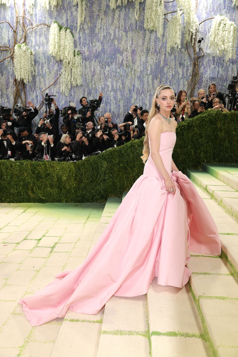 Amanda Seyfried na MET Gali 2026