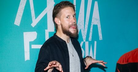 Sebastian Fabijański ZAŻĄDAŁ USUNIĘCIA wywiadu z Karolem Paciorkiem! Mamy nagranie rozmowy
