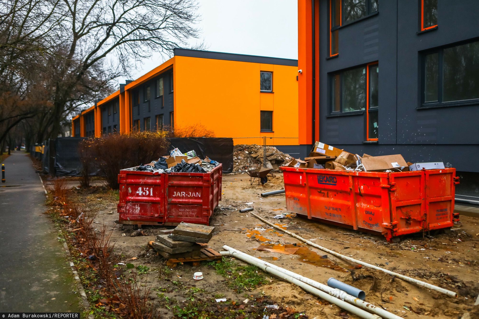 W tych blokach powstały "mikroapartamenty" o powierzchni 15 metrów kwadratowych