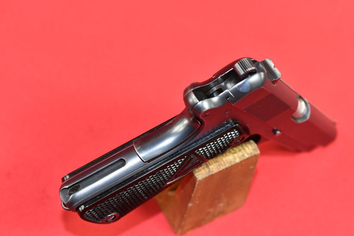Piękny VIS wz. 35 z 1939 roku.