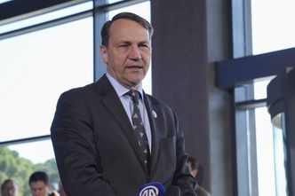 Ważna rozmowa Sikorskiego. Ten "kraj mógłby zakończyć wojnę"