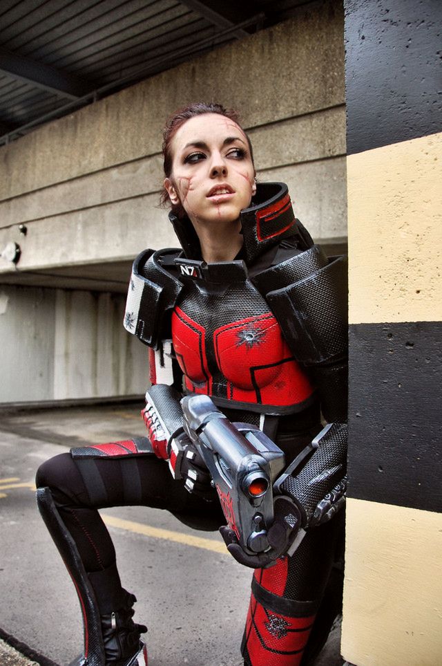 Shepard z Mass Effect "to zła kobieta była" 3