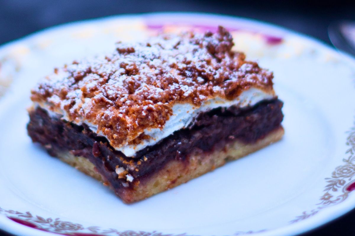 Nasze babcie piekły go zawsze w świąteczne dni. W tym roku przypomnę bliskim ten pyszny deser