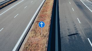 Jelenia Góra: Ten wykaz przyda się kierowcom. Od 17 do 20 lipca będą zamknięte odcinki niektórych ulic. Na tej trasie pojadą rowerzyści
