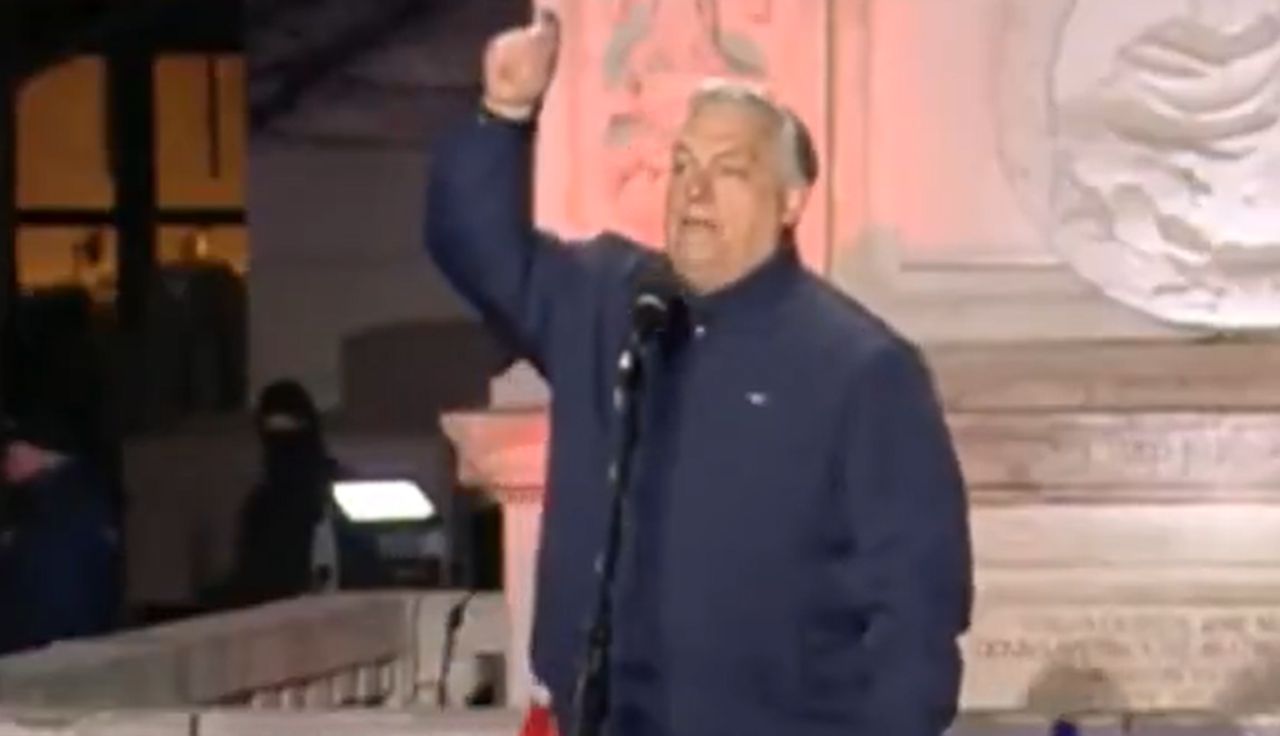 Orban wygwizdany. Aż eksplodował. Ostra reakcja. "Złamany człowiek"