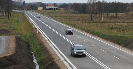 Rewolucji "2+1" nie ma i nie będzie. Polacy nie chcą rozwiązania ze Szwecji