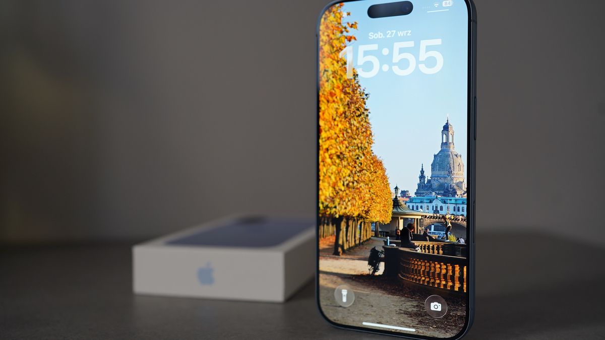 Liquid Glass na ekranie blokady