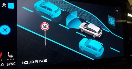 Auto "ukarze" za przekroczenie prędkości. Obowiązkowy system od lipca