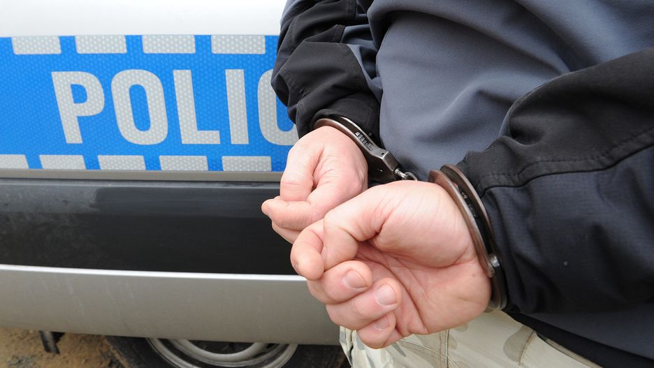 Warszawa. Napad na kiosk przy Puławskiej. 18-latek groził sprzedawczyni śmiercią