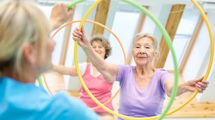 Sport bez granic wieku. Seniorzy rywalizowali w turnieju bowlingowym w Nowym Tomyślu