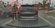 Niebezpieczna sytuacja w Bydgoszczy. Nagle wyszedł z auta