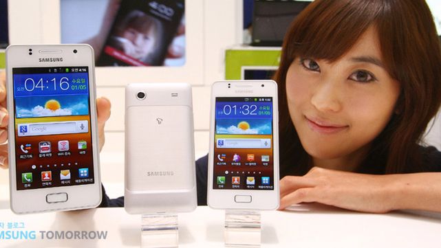 Samsung Galaxy M Style, czyli Super AMOLED dla oszczędnych. Na pewno? 1