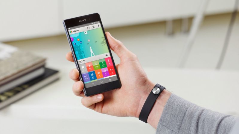 SmartWatch 3 i SmartBand Talk to nowości Japończyków na rękę? 1