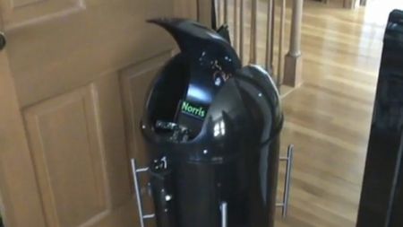 "Robocie, przynieś piwo" – gadżet dla każdego faceta! 1