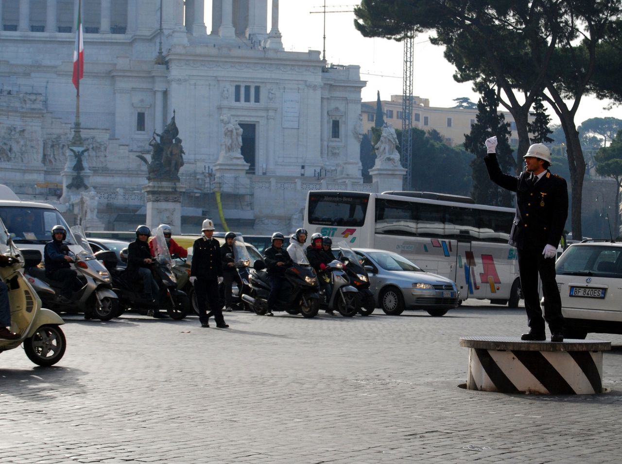 W Rzymie dzień bez samochodu. Zakaz dla diesli nie pomógł