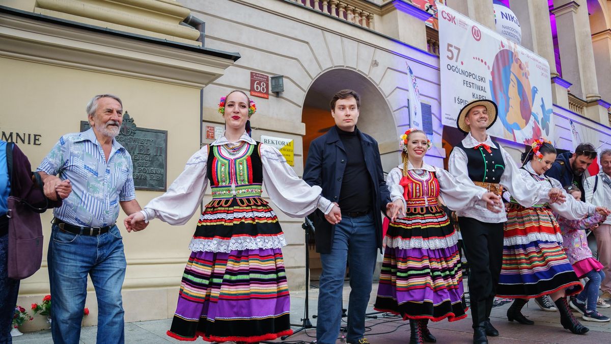 Narodowy Instytut Kultury i Dziedzictwa Wsi zbiera wnioski o dofinansowanie do potańcówek