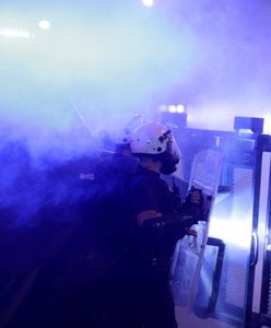 Działo się w nocy. Niespokojnie w Serbii, doszło do starć z policją