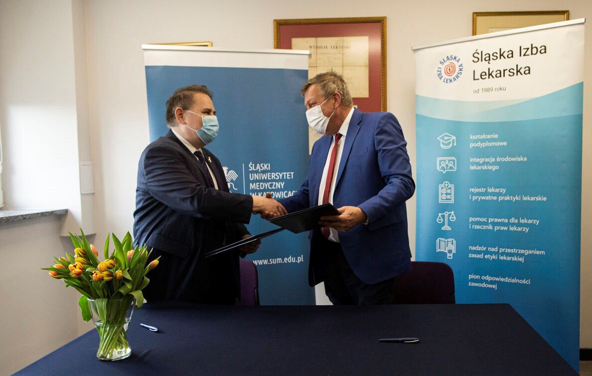 Śląskie. Prof. Tomasz Szczepański i dr Tadeusz Urban podpisali 30 marca porozumienie o współpracy.