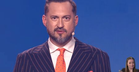 Bestsellery Empiku 2021. Prokop okrutnie kpił z Czarnka. Wszystko pokazał TVN