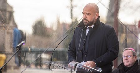 KO wzywa Sutryka do dymisji. "Na taki koszt nas nie stać"