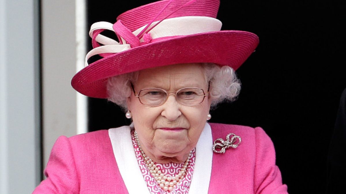 Królowa Elżbieta zdecydowała. Ci dwaj bliscy jej mężczyźni nie wezmą udziału w obchodach Platynowego Jubileuszu 