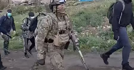 Poszli po niego z karabinami. Rosyjski "Jezus" zatrzymany