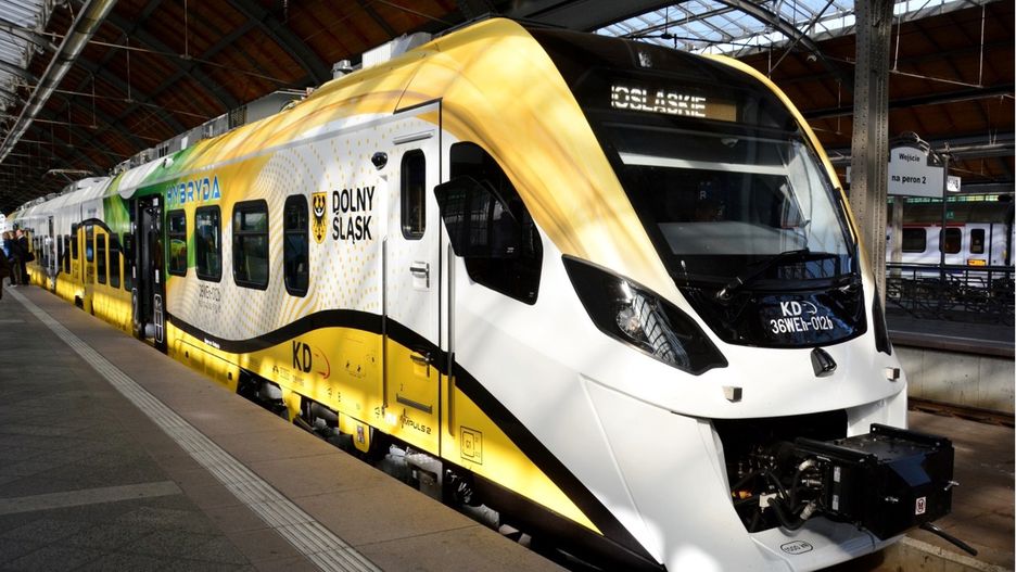pociąg koleje dolnośląskie