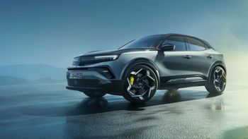 OMG! Opel prezentuje Mokkę GSE – najmocniejszy elektryk w historii marki