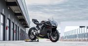 Ducati Panigale V2 Black on Black – czerń ponad wszystko