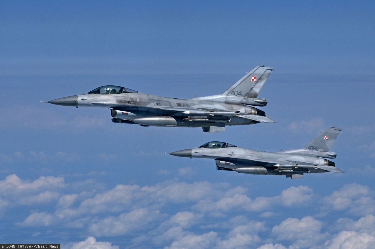 Polish F-16 fighter jets