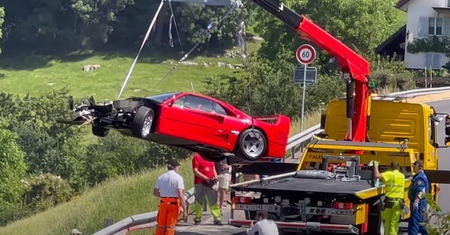 Ferrari F40 rozbite w Szwajcarii. To wyjątkowo drogi wypadek