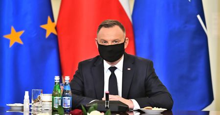 Szrot: prezydent nie jest notariuszem rządu